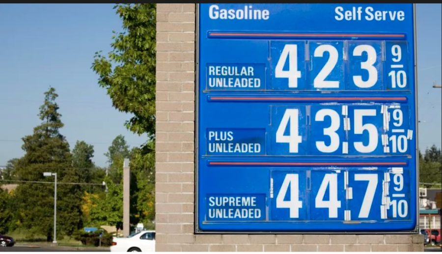 Republicans Worry About Drop in Gas Prices